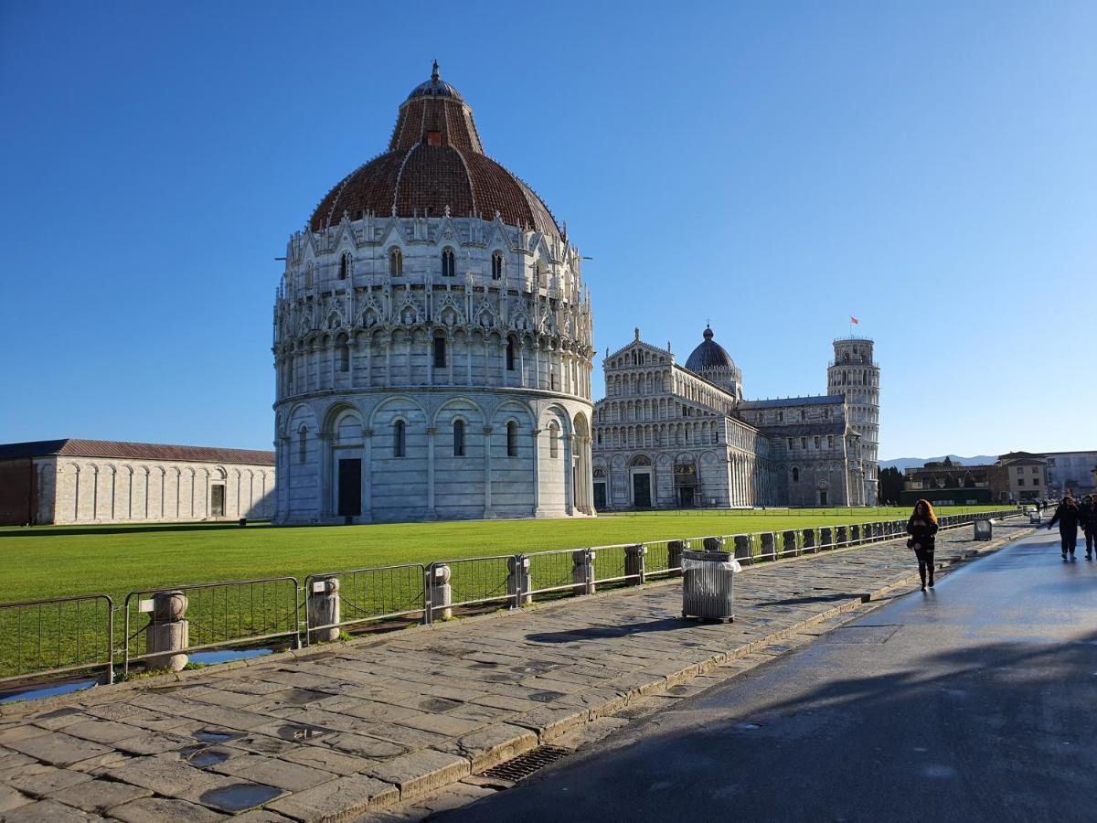 The Square Of Miracles Apartment Pisa Luaran gambar